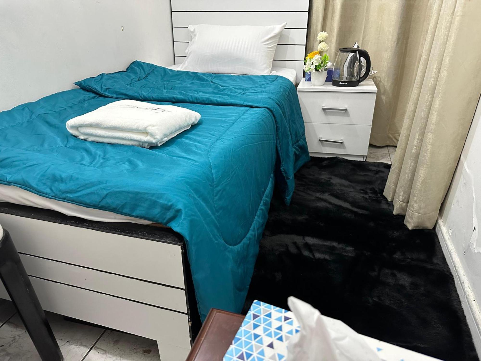 Phenomenal Sea View Hostel Abu Dhabi